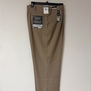 Haggar Men's Dress Pants in Khaki